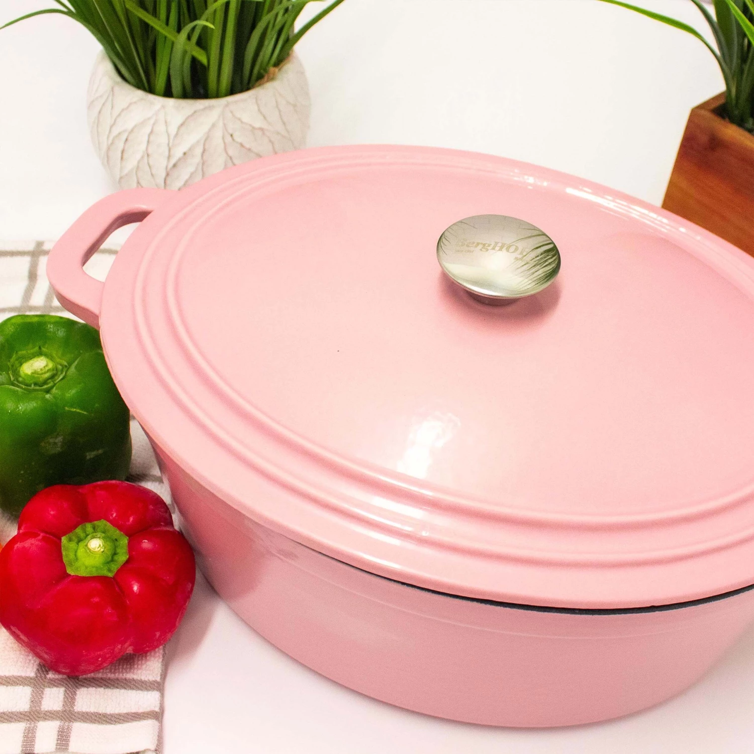 Cookware BergHOFF Neo Cast Iron 8 Qt Oval Covered Dutch Oven, Pink 5 Cookware BergHOFF Neo Cast Iron 8 Qt Oval Covered Dutch Oven, Pink