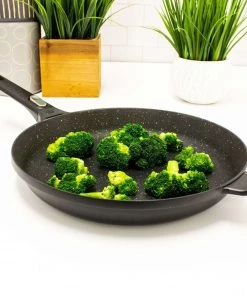 BergHOFF GEM 3Pc Cast Aluminum Nonstick Fry Pan Set Cookware 12 BergHOFF GEM 3Pc Cast Aluminum Nonstick Fry Pan Set Cookware