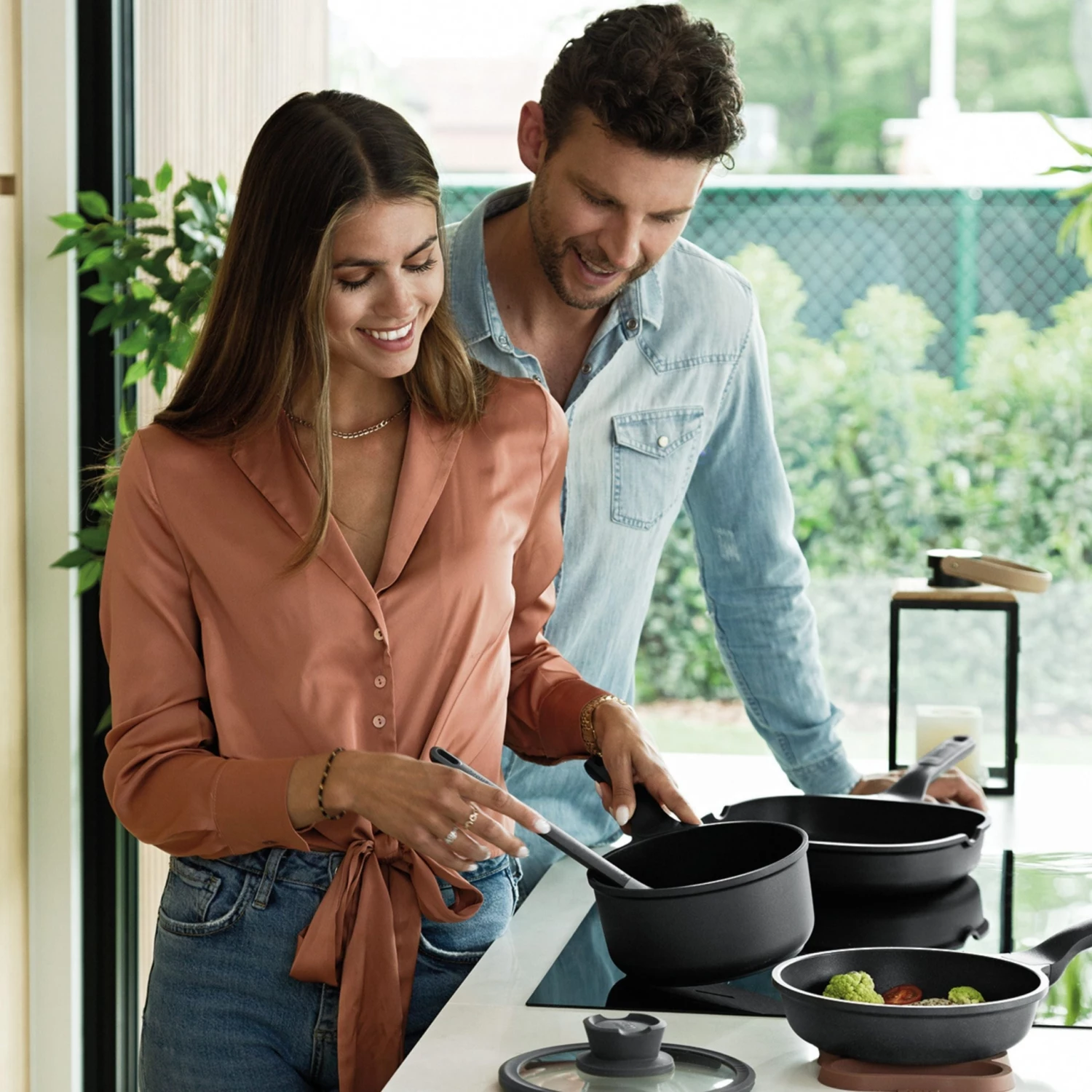 BergHOFF Stone 10.25" Non-stick Grill Pan, 2.2 Qt 4 BergHOFF Stone 10.25" Non-stick Grill Pan, 2.2 Qt