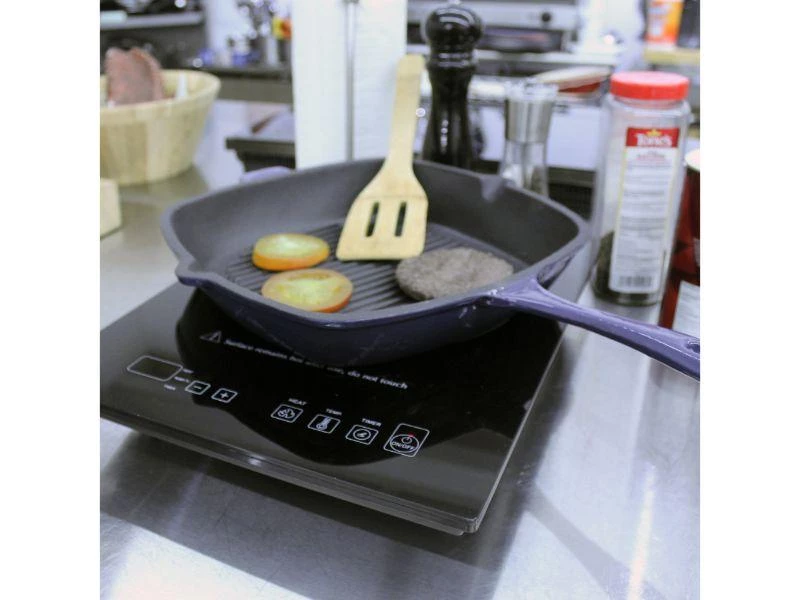 Cookware BergHOFF Neo Cast Iron Set 3pc Purple (3qt Cast Iron Covered Stockpot, 10" Cast Iron Fry Pan, 11" Cast Iron Grill Pan) 4 Cookware BergHOFF Neo Cast Iron Set 3pc Purple (3qt Cast Iron Covered Stockpot, 10" Cast Iron Fry Pan, 11" Cast Iron Grill Pan)