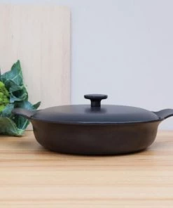 Cookware BergHOFF Ron 11" Cast Iron Covered Deep Skillet 3.5Qt, Black