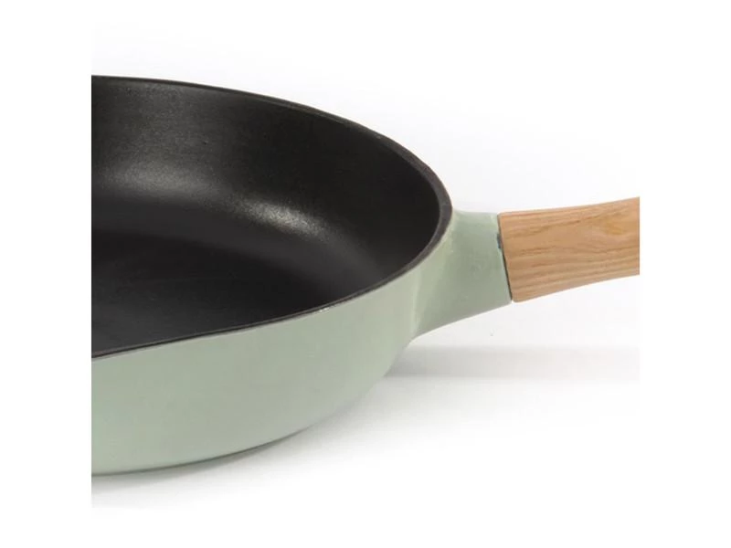 Cookware BergHOFF Ron 10.25" Cast Iron Fry Pan 2.6Qt, Green 4 Cookware BergHOFF Ron 10.25" Cast Iron Fry Pan 2.6Qt, Green