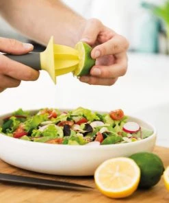 BergHOFF Leo 5" Polypropylene Hand Juicer, Yellow