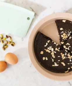 Bakeware BergHOFF Leo 8.75" Carbon Steel Round Cake Pan, Pink