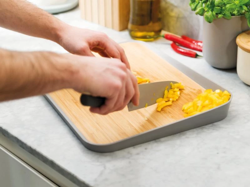 BergHOFF Leo 16.25" Bamboo Cutting Board Anti-Slip, Gray 4 BergHOFF Leo 16.25" Bamboo Cutting Board Anti-Slip, Gray